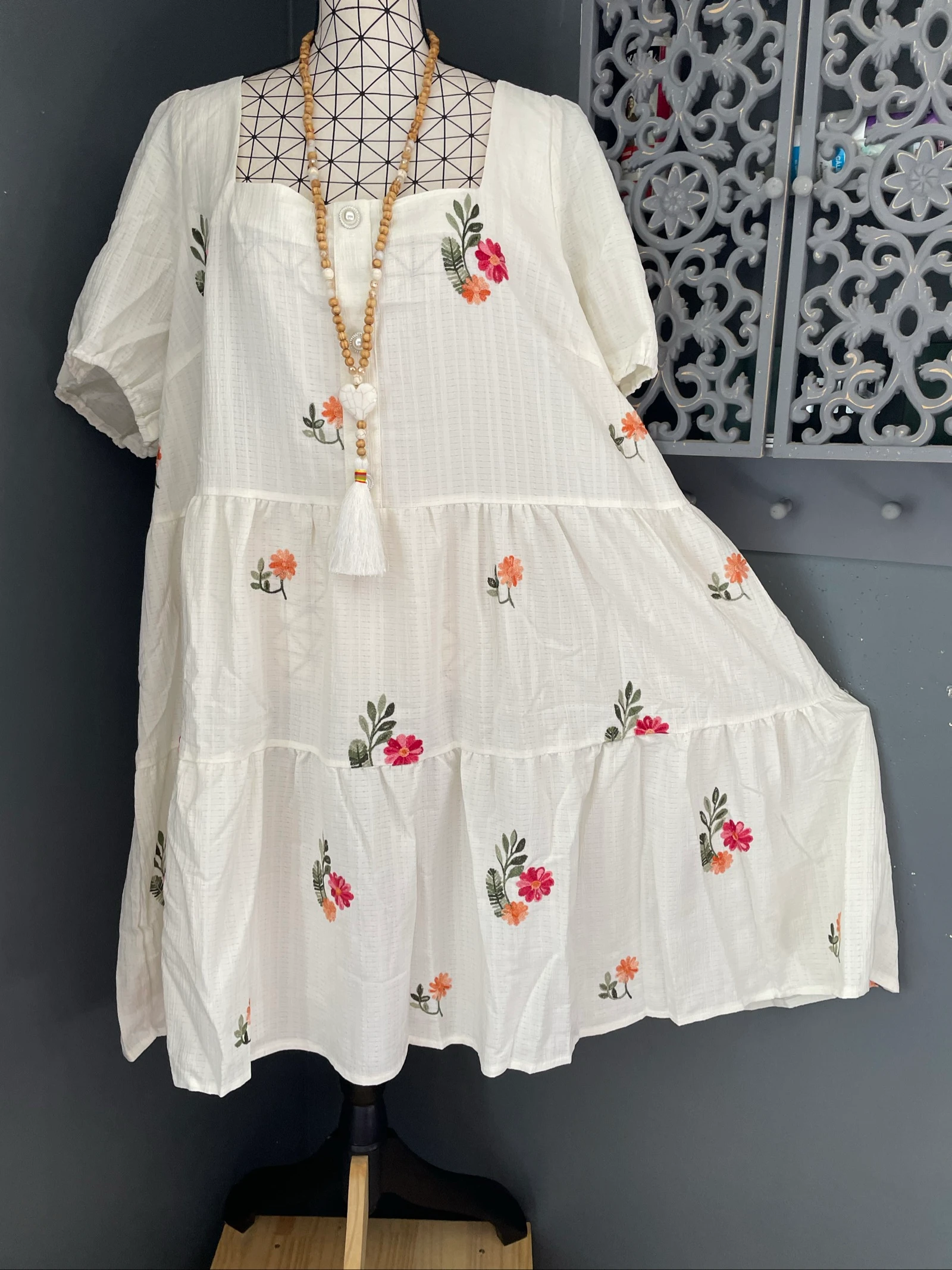 💖 vestido blanco con bordado de flores talla grande 54 estilo bohemio romántico con lazo en la espalda 💖 – photo 2